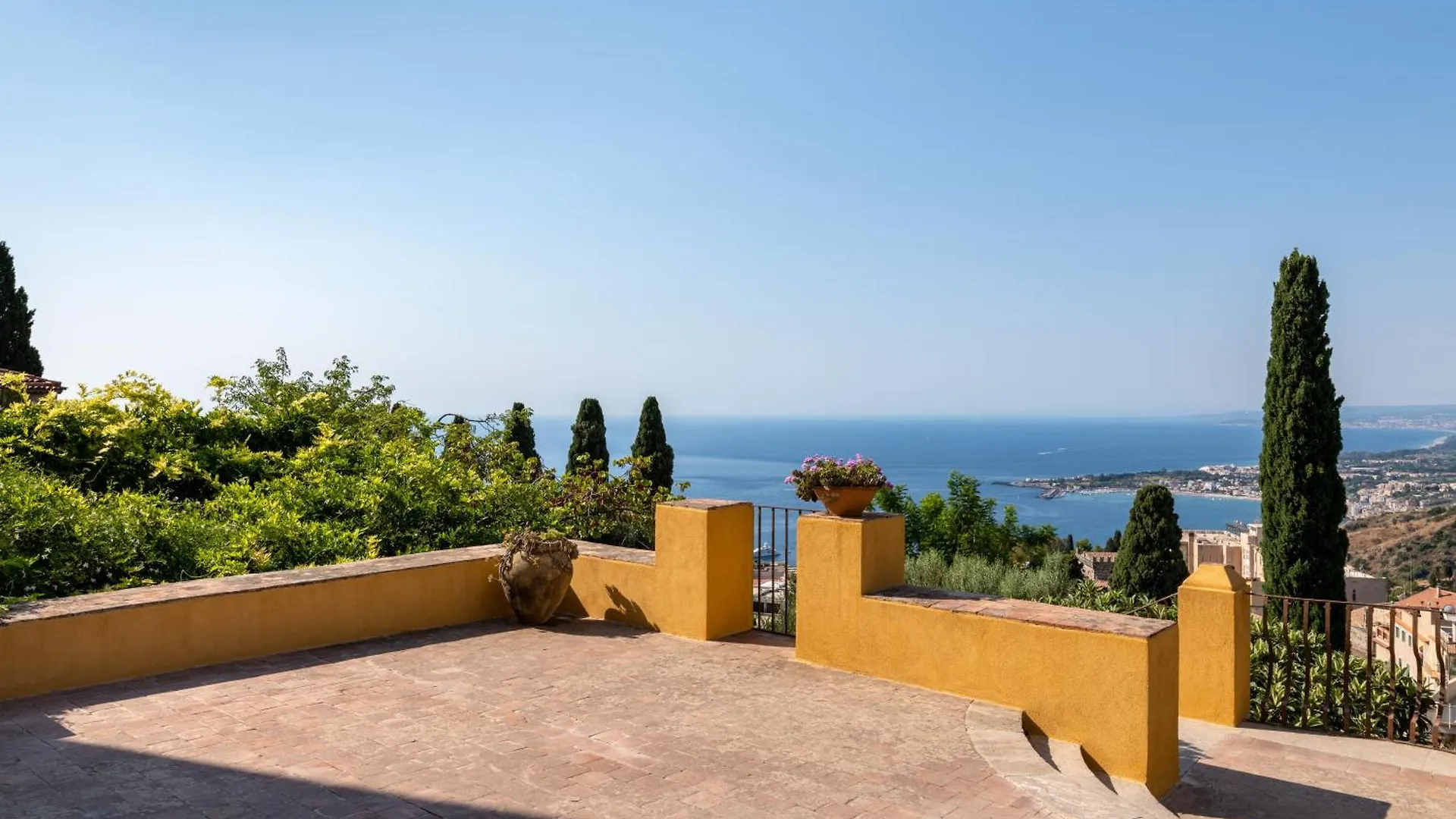 Casa Cuseni, Patrimonio Culturale Immateriale Unesco Taormina Bed & Breakfast